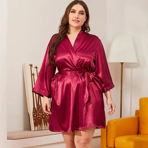 Plus Size Silk Robe – Luxurious & Comfortable Loungewear
